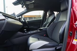 2019 Toyota C-HR - Thumbnail