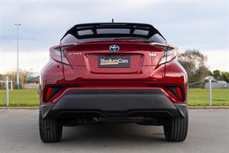 2019 Toyota C-HR - Thumbnail