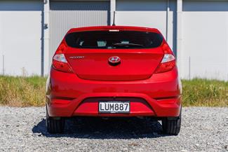 2018 Hyundai Accent - Thumbnail