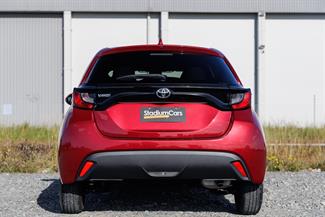 2021 Toyota Yaris - Thumbnail