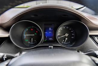 2017 Toyota C-HR - Thumbnail