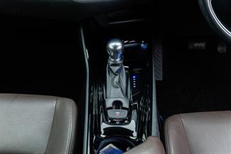 2017 Toyota C-HR - Thumbnail