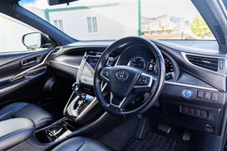 2014 Toyota Harrier - Thumbnail