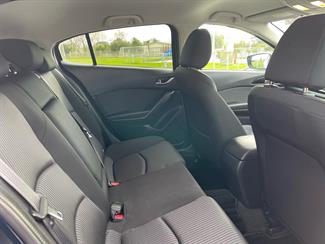 2015 Mazda Axela - Thumbnail