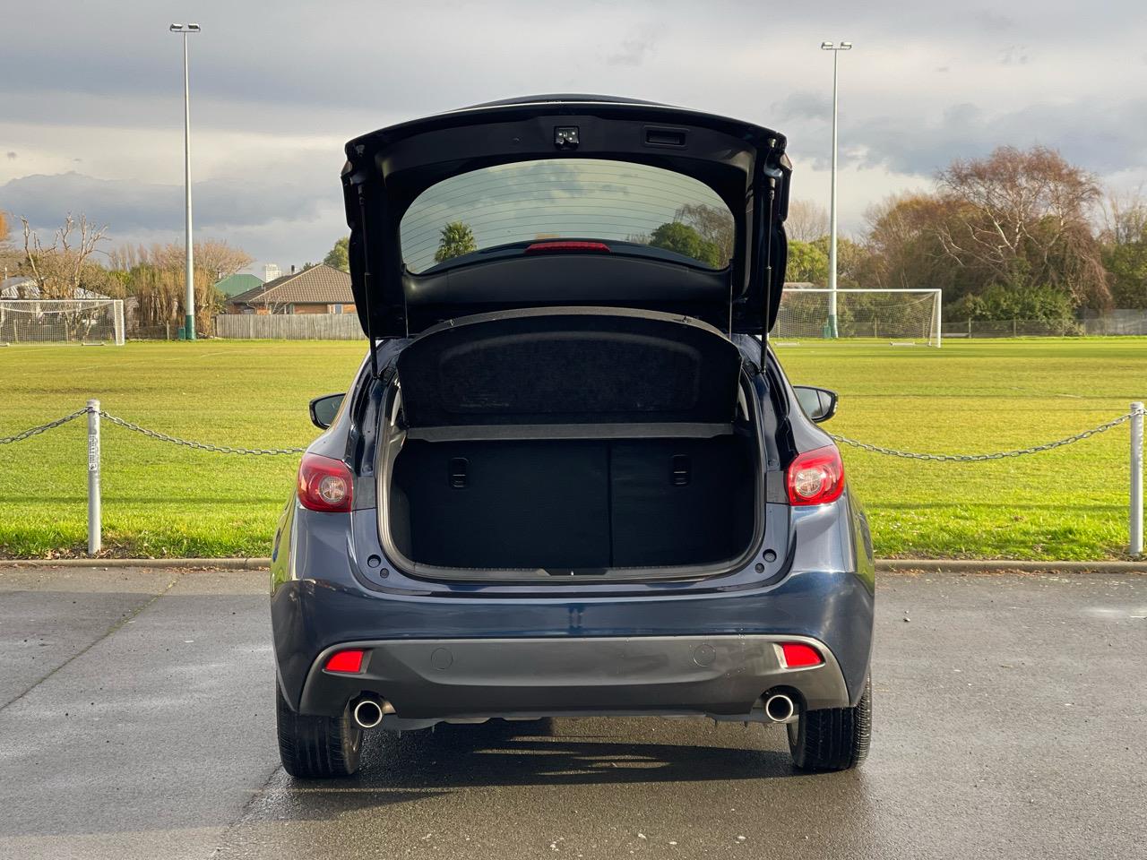 2015 Mazda Axela