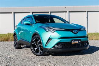 2017 Toyota C-HR - Thumbnail