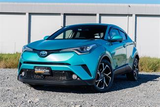 2017 Toyota C-HR - Thumbnail