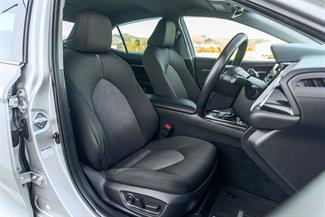 2018 Toyota Camry - Thumbnail