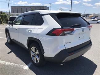 2019 Toyota RAV4 - Thumbnail