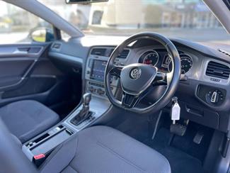 2015 Volkswagen Golf - Thumbnail