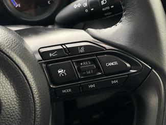 2021 Toyota Yaris - Thumbnail