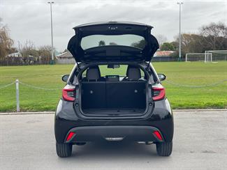 2021 Toyota Yaris - Thumbnail