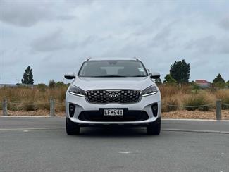 2018 Kia Sorento - Thumbnail