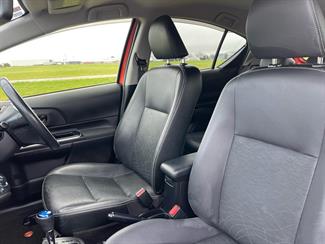 2013 Toyota AQUA - Thumbnail