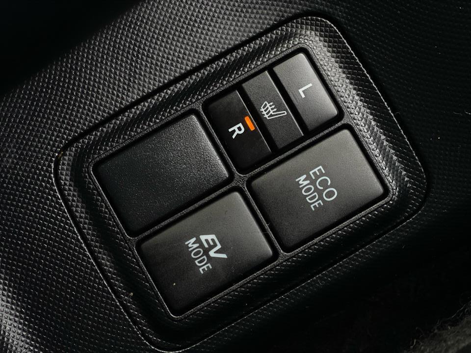 2013 Toyota AQUA
