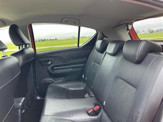 2013 Toyota AQUA - Thumbnail