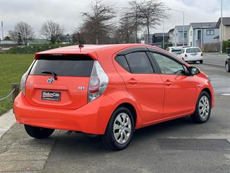 2013 Toyota AQUA - Thumbnail