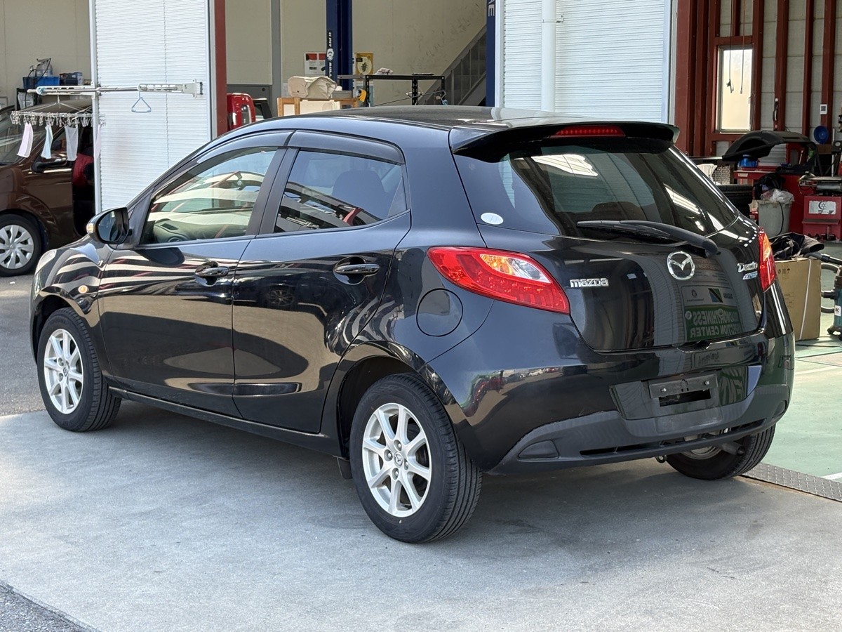 2012 Mazda Demio