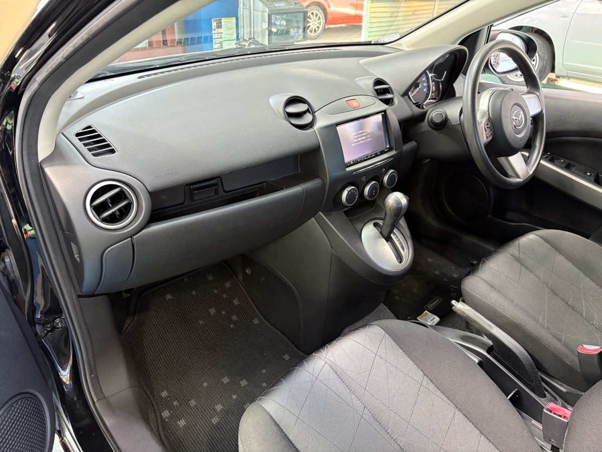 2012 Mazda Demio