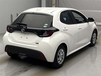 2021 Toyota Yaris - Thumbnail