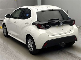 2021 Toyota Yaris - Thumbnail