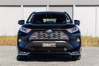 2019 Toyota RAV4 - Thumbnail