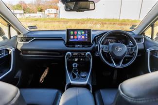 2019 Toyota RAV4 - Thumbnail