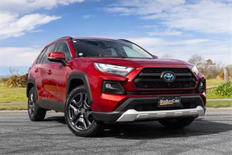 2022 Toyota RAV4 - Thumbnail