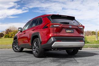 2022 Toyota RAV4 - Thumbnail