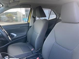 2020 Toyota Yaris Cross - Thumbnail