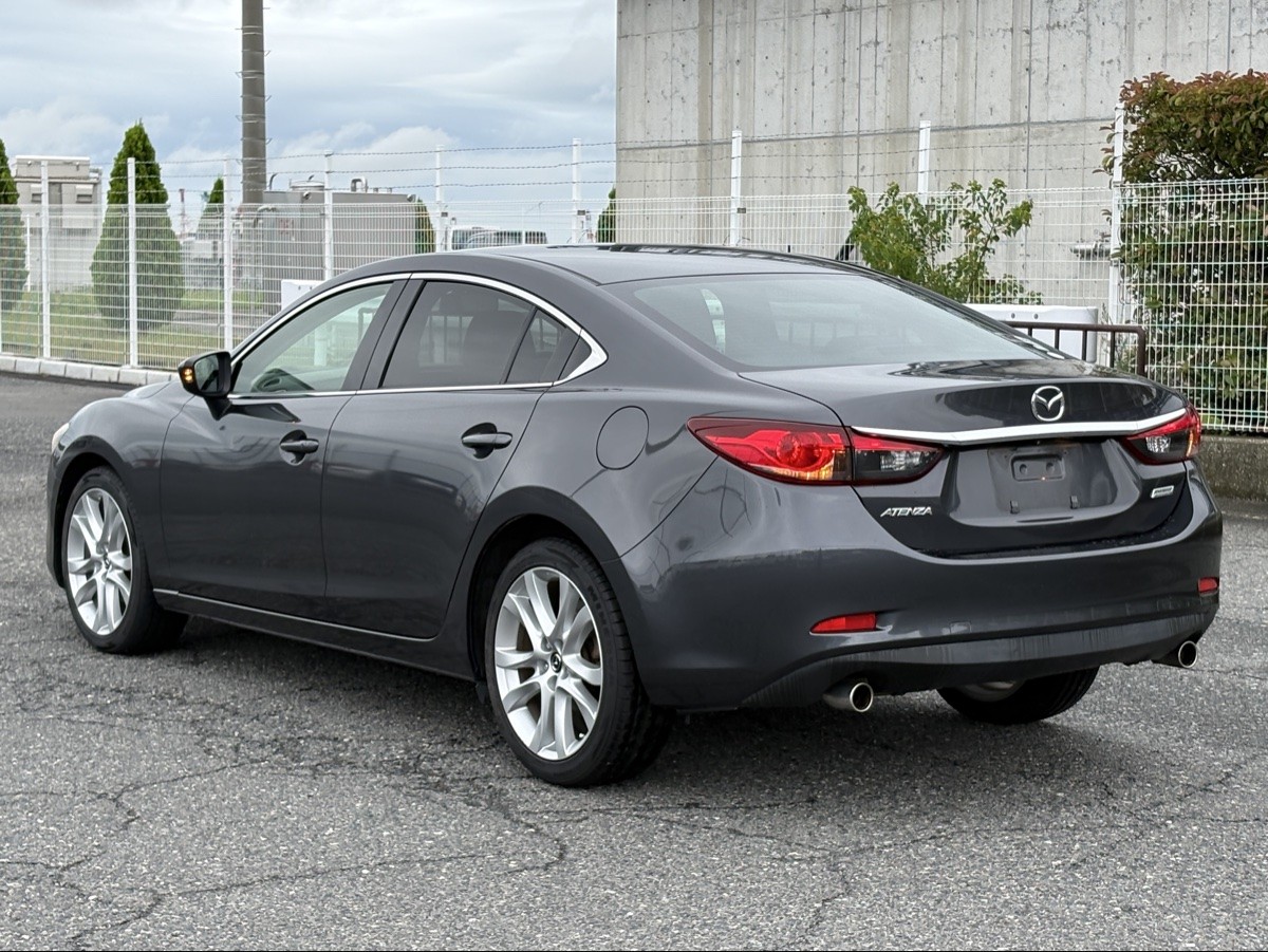 2012 Mazda Atenza