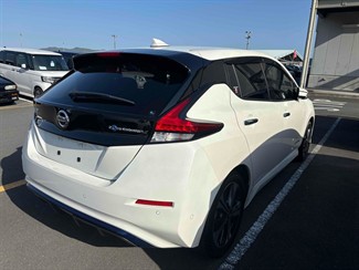 2019 Nissan Leaf - Thumbnail