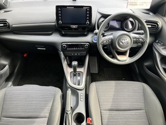 2021 Toyota Yaris - Thumbnail