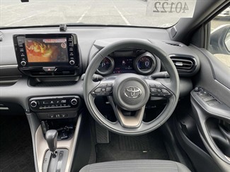 2021 Toyota Yaris - Thumbnail