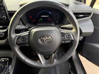 2021 Toyota Corolla - Thumbnail