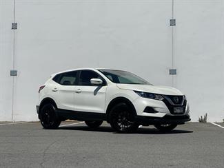 2019 Nissan Qashqai - Thumbnail