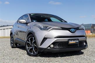2017 Toyota C-HR - Thumbnail