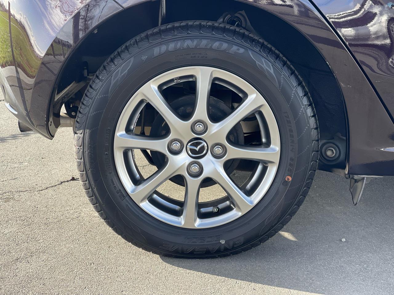 2014 Mazda Demio