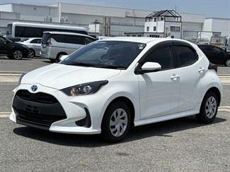 2021 Toyota Yaris - Thumbnail