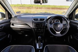 2014 Suzuki Swift - Thumbnail