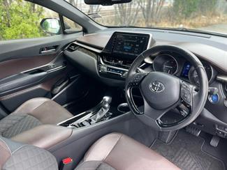 2018 Toyota C-HR - Thumbnail