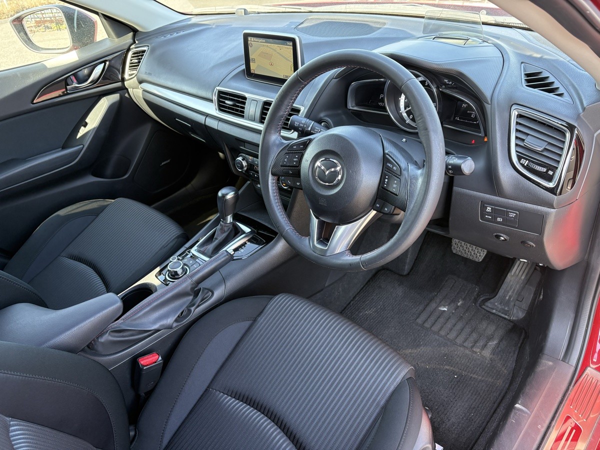 2014 Mazda Axela