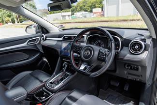 2022 MG Zs - Thumbnail