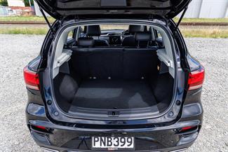 2022 MG Zs - Thumbnail