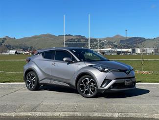2017 Toyota C-HR - Thumbnail