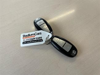 2014 Suzuki Swift - Thumbnail