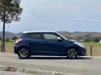 2014 Suzuki Swift - Thumbnail
