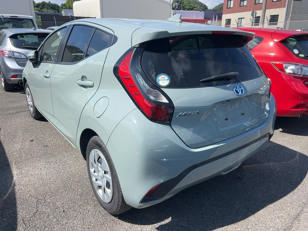 2022 Toyota AQUA