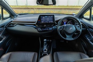 2017 Toyota C-HR - Thumbnail