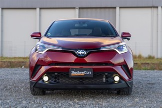 2017 Toyota C-HR - Thumbnail